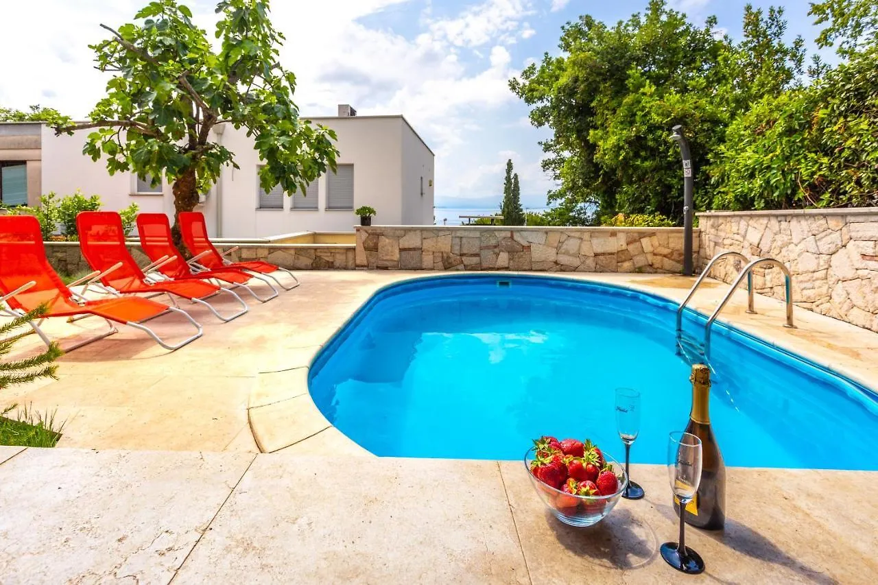 Apartment Apartmani Gabi Njivice Croatia