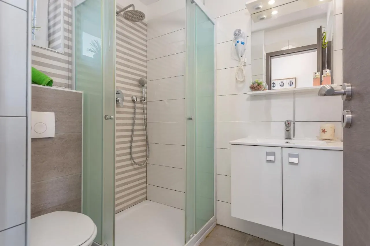 Apartmani Gabi Njivice Apartment